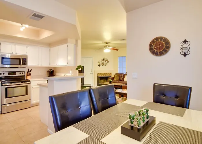 Walkable Gem W/ Pool Access Scottsdale