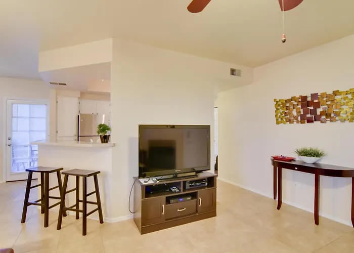 Walkable Gem W/ Pool Access * Scottsdale