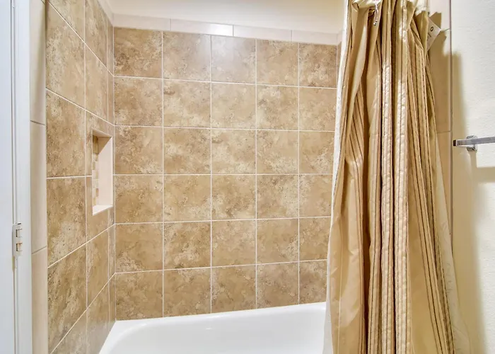 Walkable Gem W/ Pool Access Holiday home Scottsdale